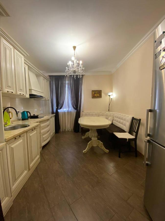 Chasha Polnaya Apartment Sukhumi Luaran gambar