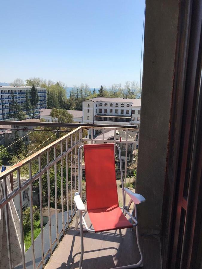 Chasha Polnaya Apartment Sukhumi Luaran gambar